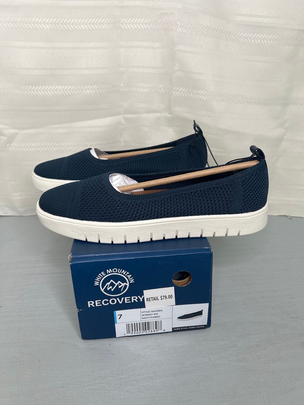 White Mountain Naveen Slip-On Recovery Shoe Navy Fabric Womens Size 7